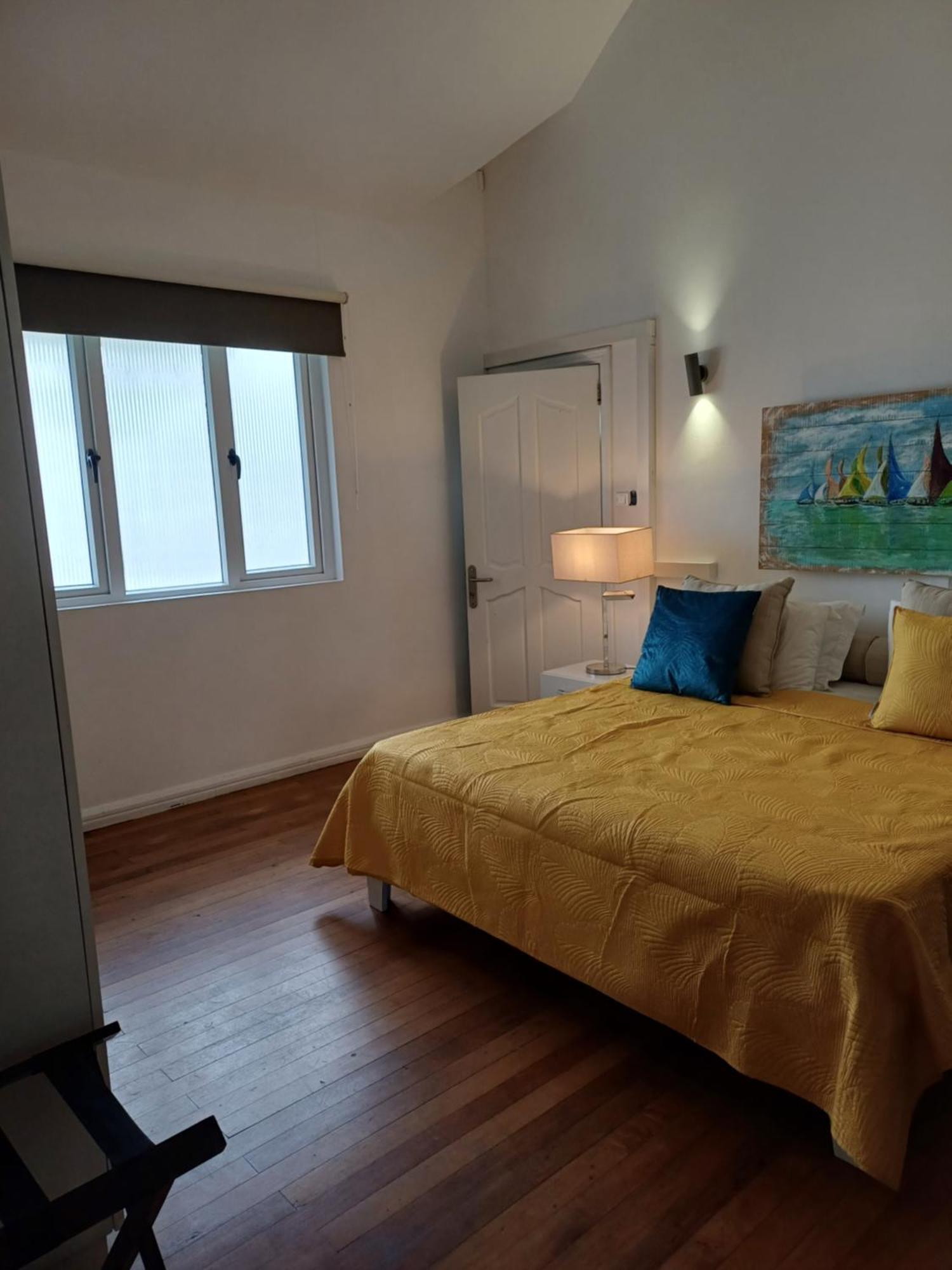 Bed and Breakfast Explora Prestige Блу-Бэй Экстерьер фото